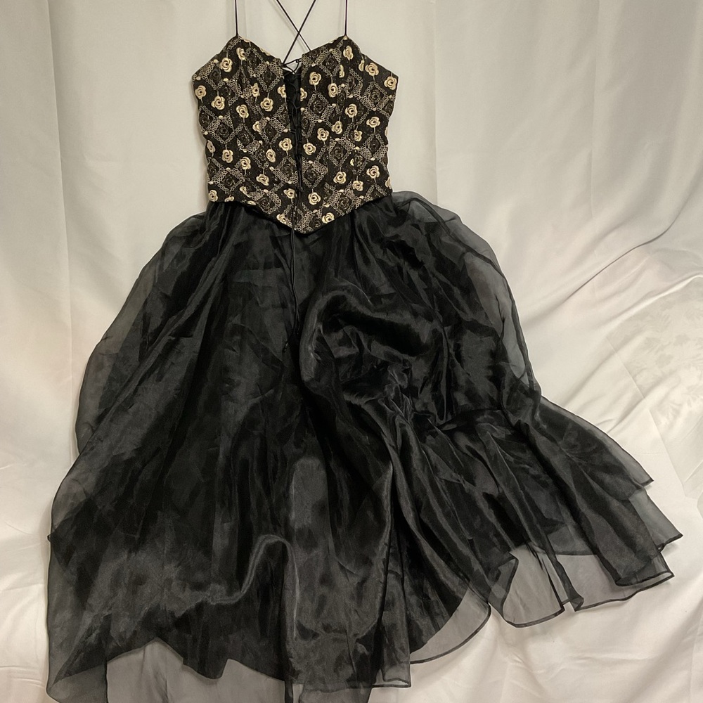 Speed Fashion Gold and Black Sheer Spaghetti Strap Prom or Wedding Gown. SZ: XL
